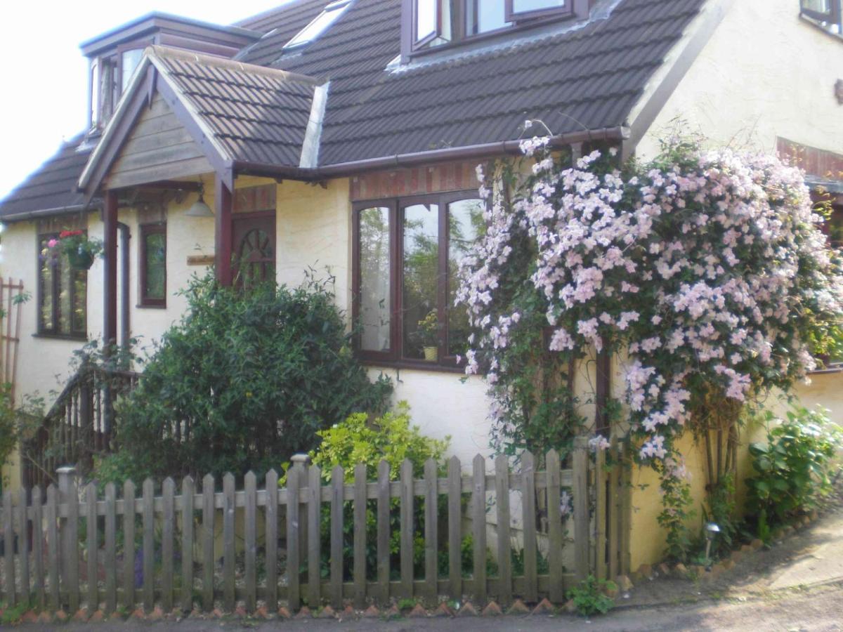 Skerries B And B Lyme Regis Exteriör bild